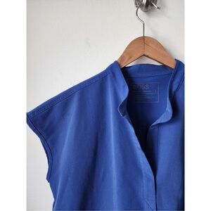 FIGS Rafaela denim blue top size L